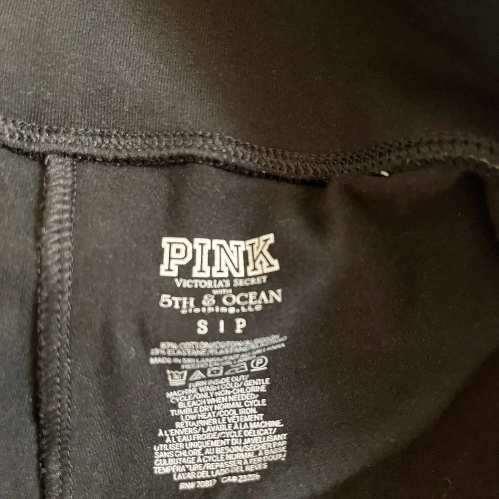 Pink Brand size Small women’s MLB Brewer’s cotton capri length leggings - Picture 3 of 3